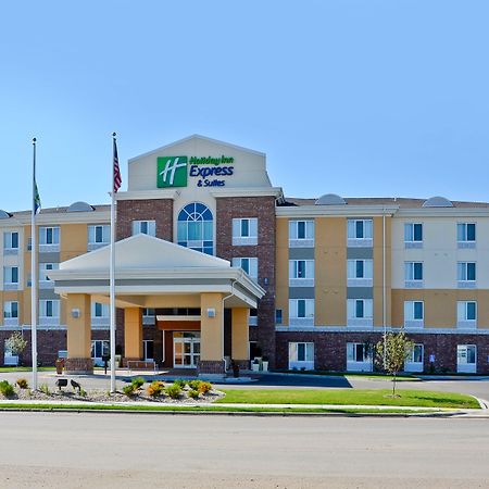Holiday Inn Express & Suites - Williston By Ihg מראה חיצוני תמונה