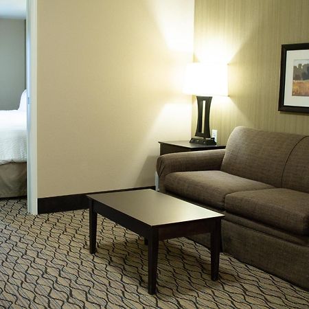 Holiday Inn Express & Suites - Williston By Ihg מראה חיצוני תמונה