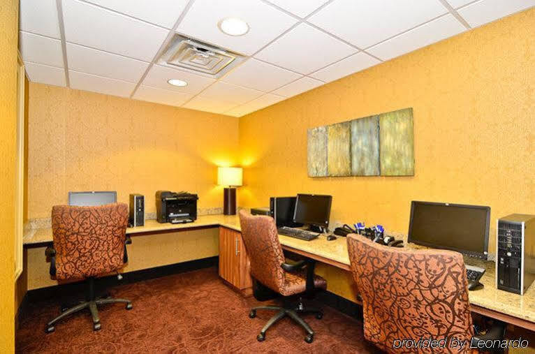 Holiday Inn Express & Suites - Williston By Ihg מראה חיצוני תמונה